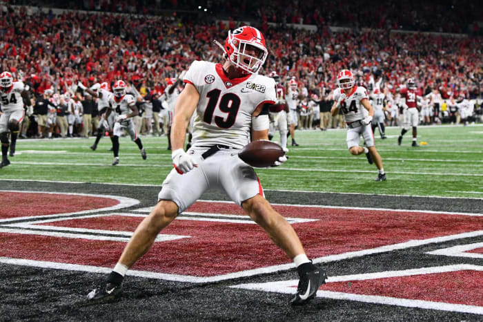 Georgia tight end Brock Bowers celebrates after scoring a touchdown in the 2022 CFP National Championship Game against Alabama. On Thursday, Bowers was selected as the preseason All-SEC First Team tight end for the second-consecutive season.